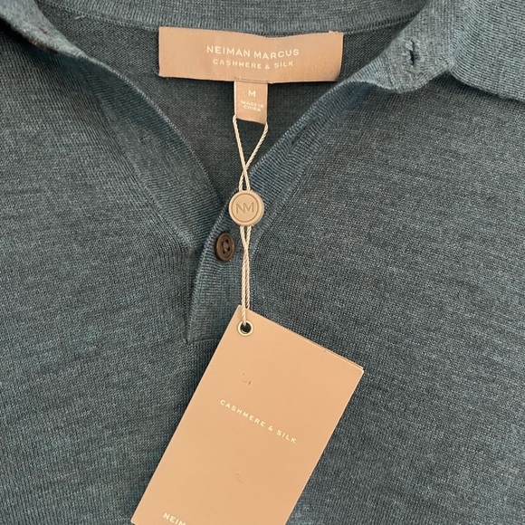 Neiman Marcus Sweater - Picture 2 of 3